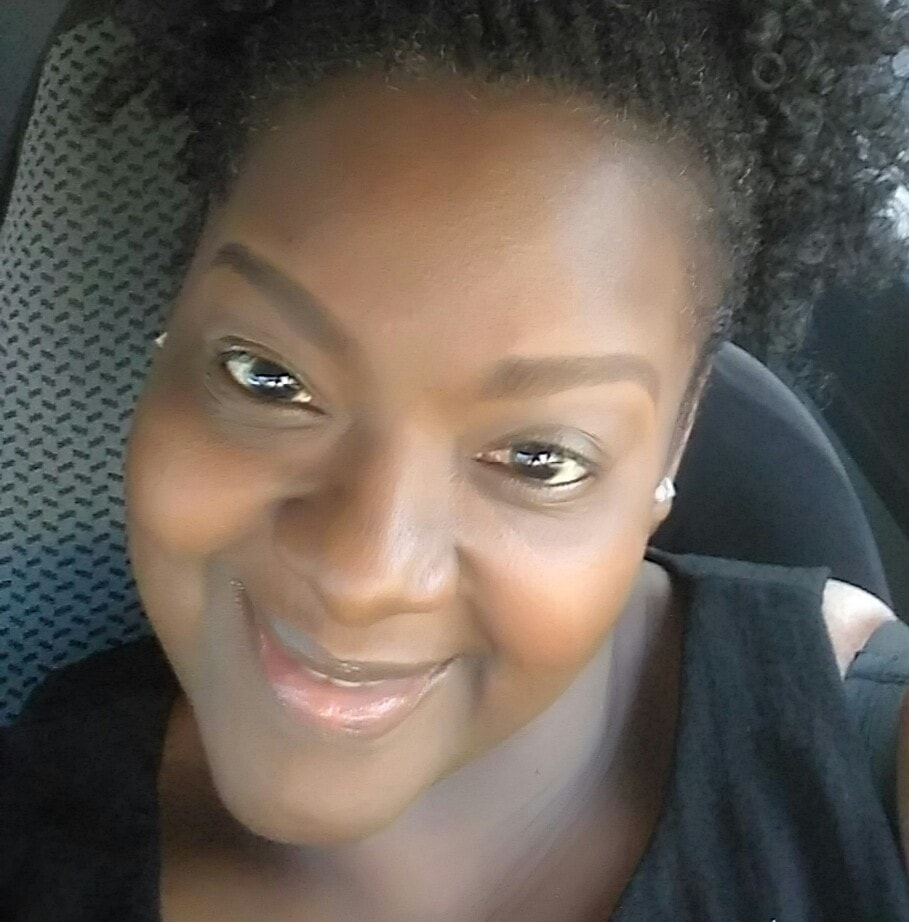 Lavonia Hipp, Licensed Massage Therapist